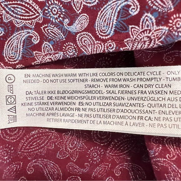 Ariat Men’s Medium Burgundy Paisley Button-Up Shirt • 100% Cotton • Wrinkle-Free - Picture 10 of 13